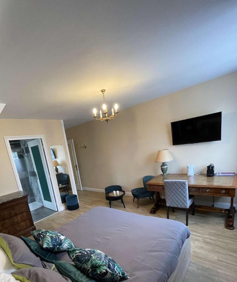 Domaine D'Aveluy Bed and Breakfast Εξωτερικό φωτογραφία