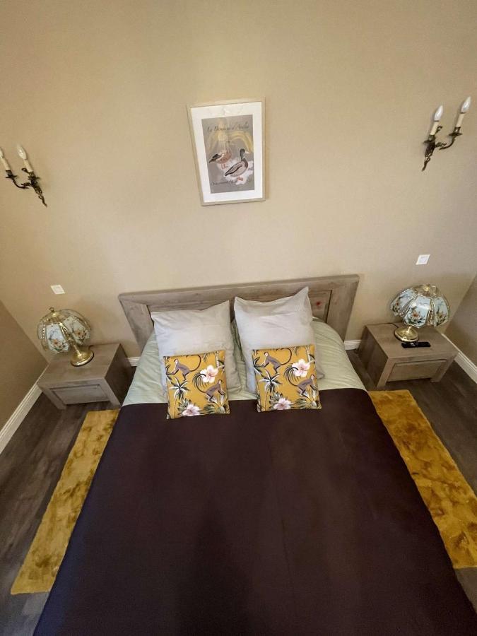 Domaine D'Aveluy Bed and Breakfast Εξωτερικό φωτογραφία